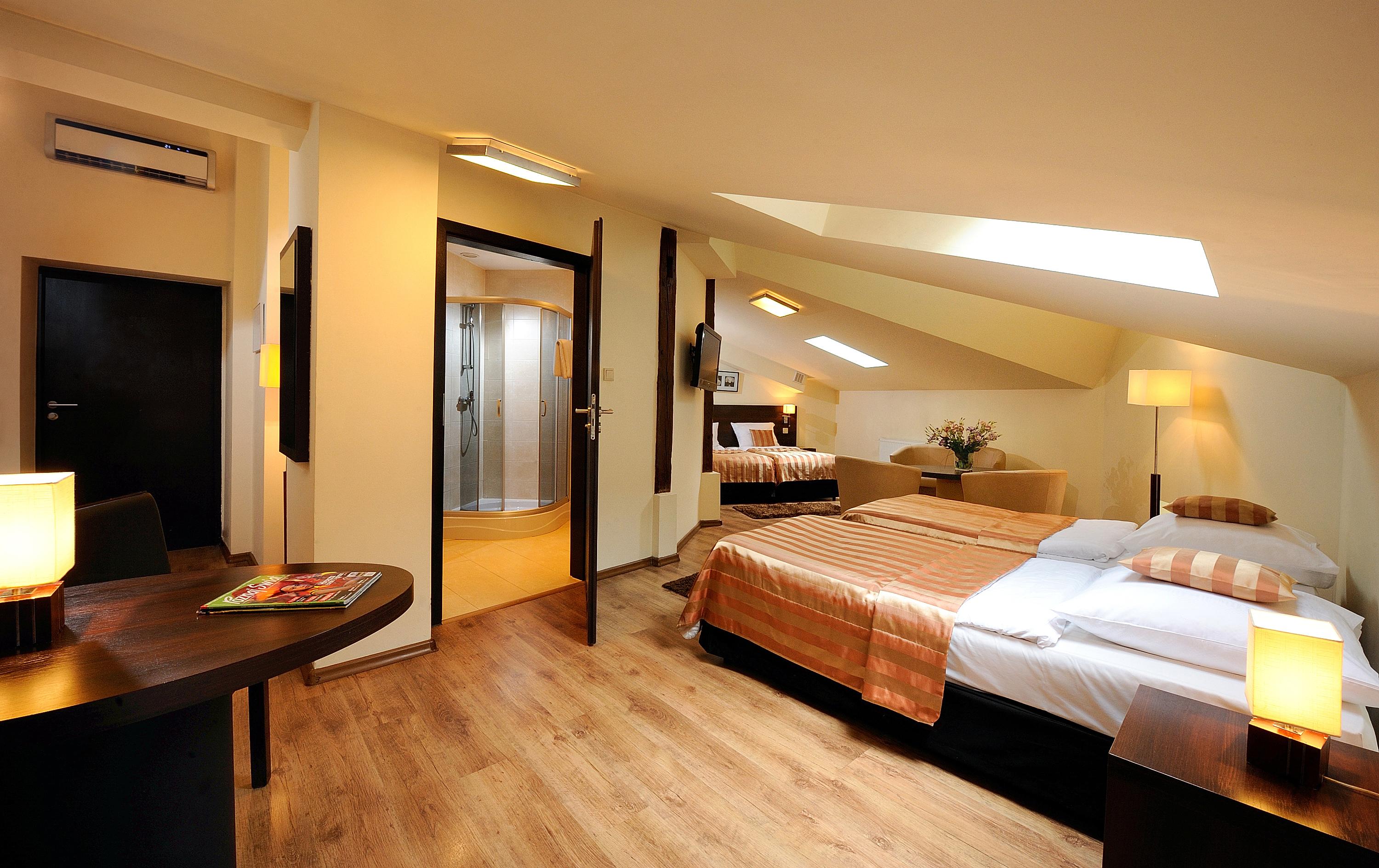 Spatz Aparthotel Cracovie Extérieur photo