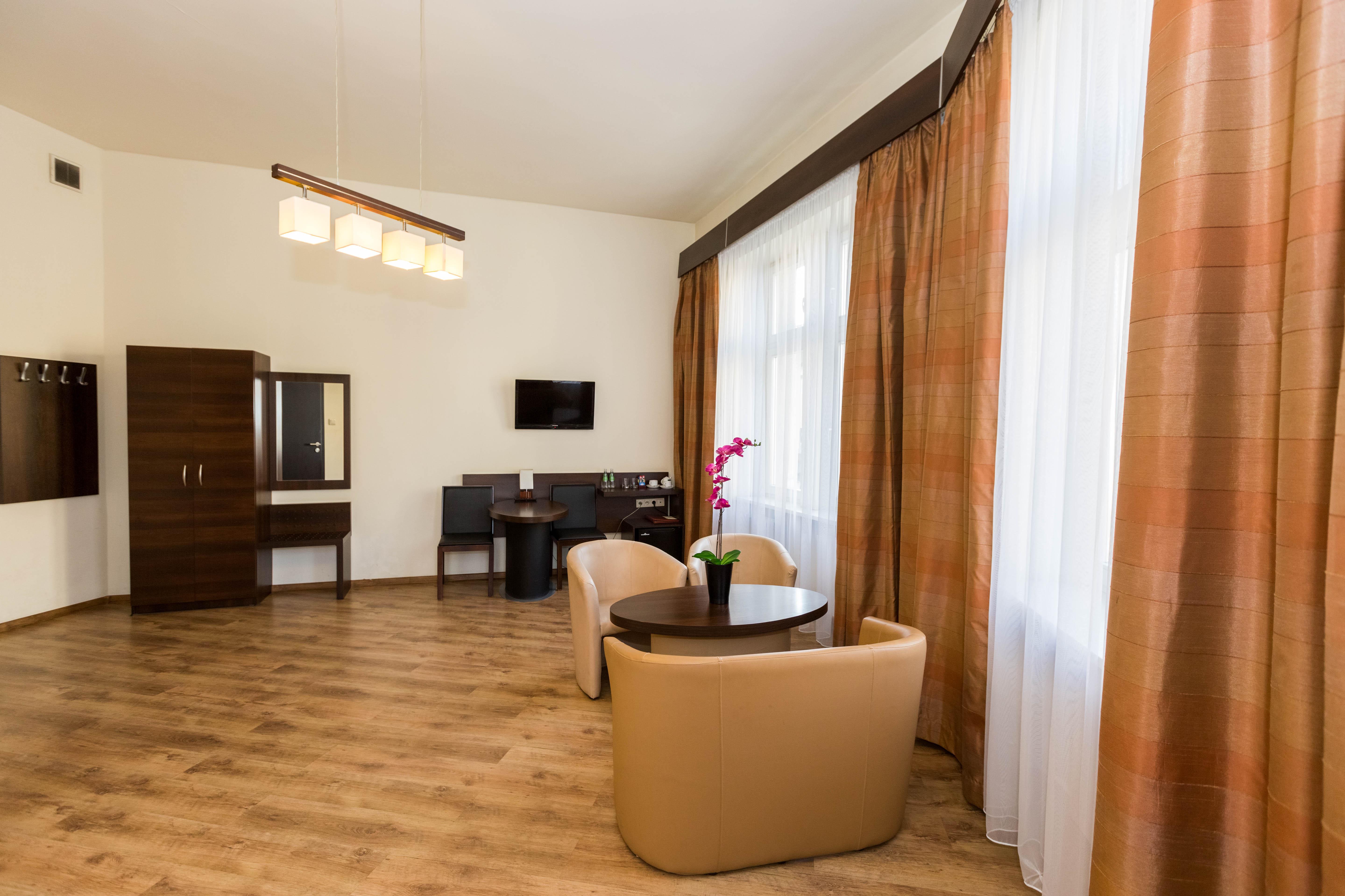 Spatz Aparthotel Cracovie Extérieur photo