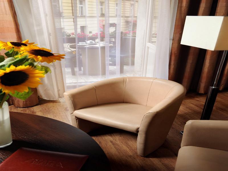 Spatz Aparthotel Cracovie Extérieur photo