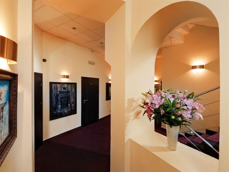 Spatz Aparthotel Cracovie Extérieur photo